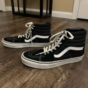 Mens Hightop Black and White Vans